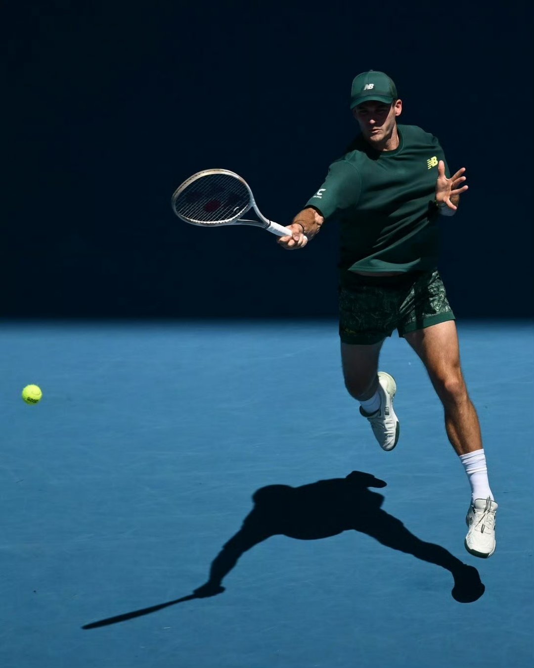 德国网球队血洗日本网球队,兹维列夫三分雨点燃全场 德国网球队血洗日本网球队,兹维列夫三分雨点燃全场