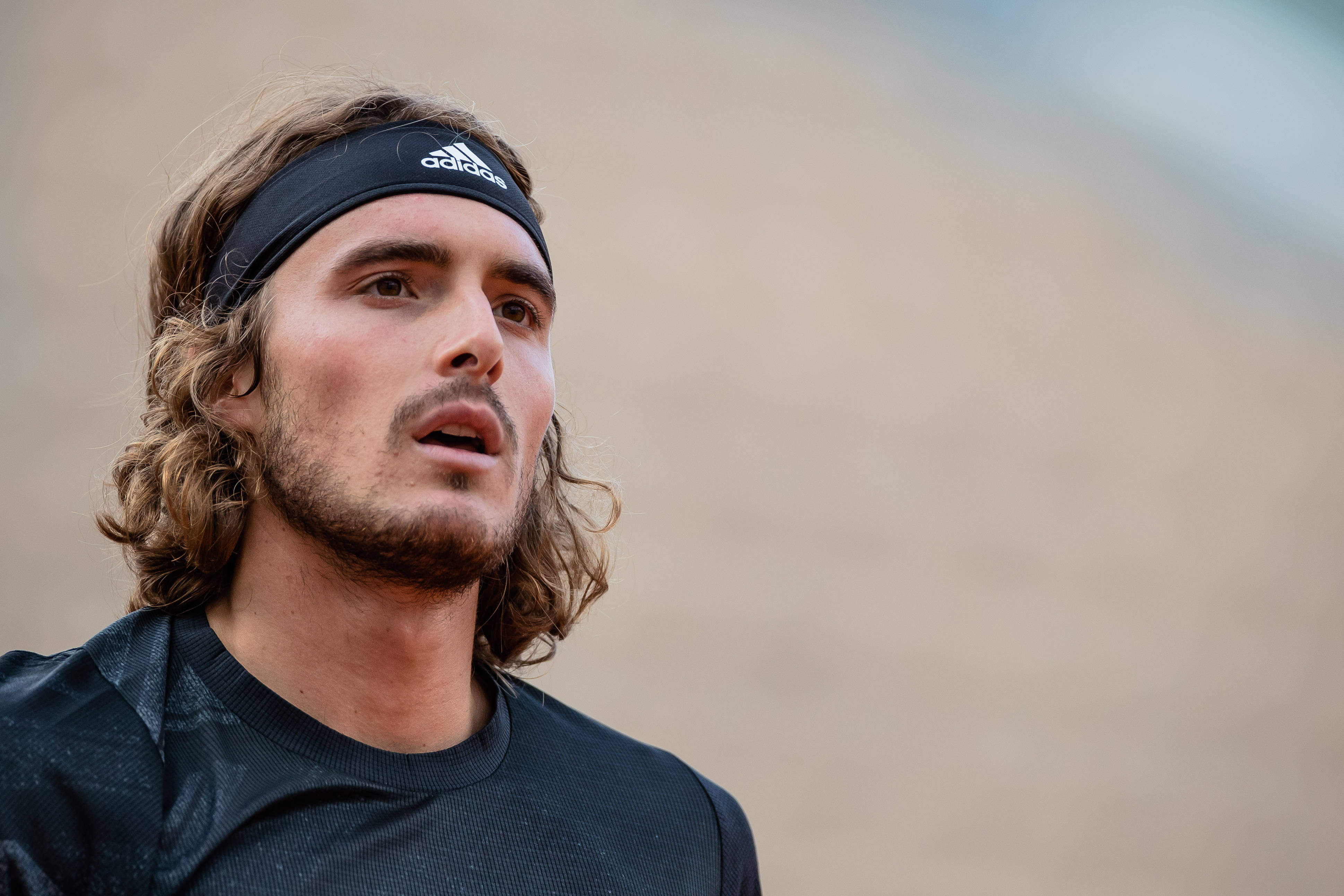 开云体育登录-法国网球队翻盘日本网球队，西西帕斯制霸全场