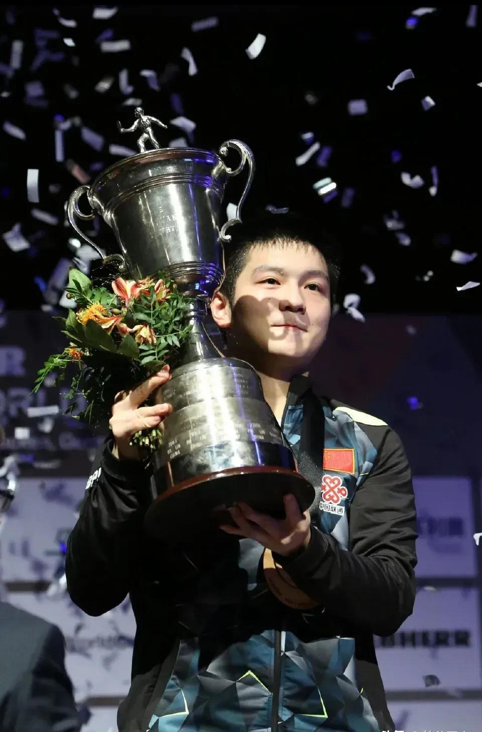 法国乒乓球队险胜德国乒乓球队，樊振东惊艳世界