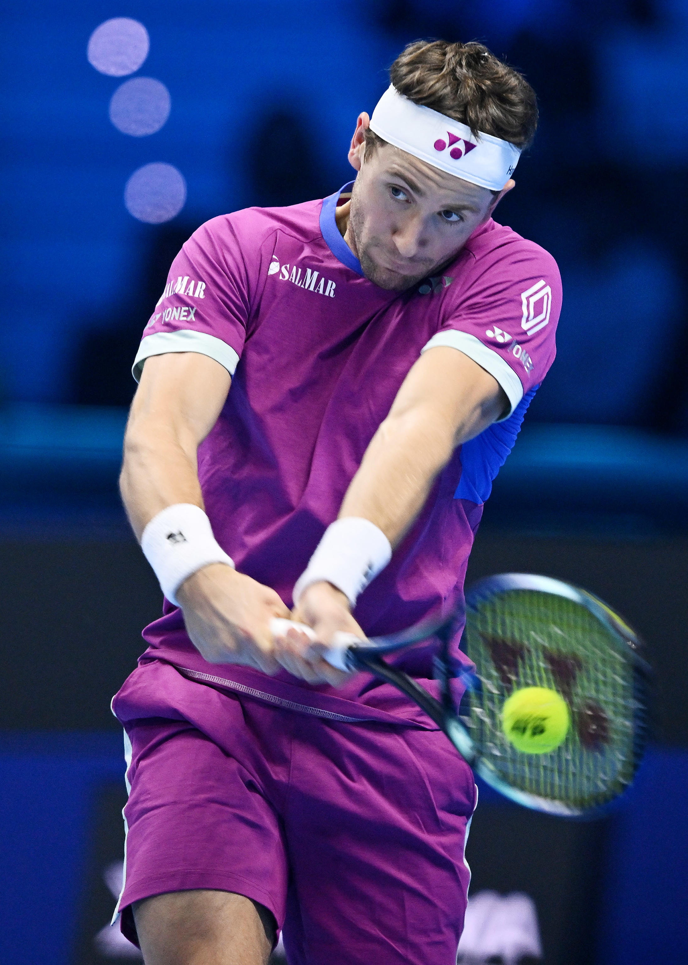 法国网球队鏖战日本网球队，兹维列夫绝境逆转