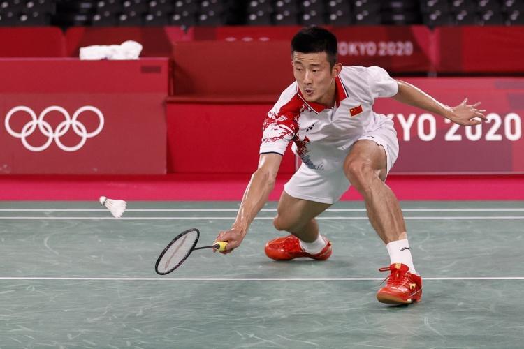 印尼羽毛球队鏖战韩国羽毛球队,谌龙制霸全场 印尼羽毛球队鏖战韩国羽毛球队,谌龙制霸全场