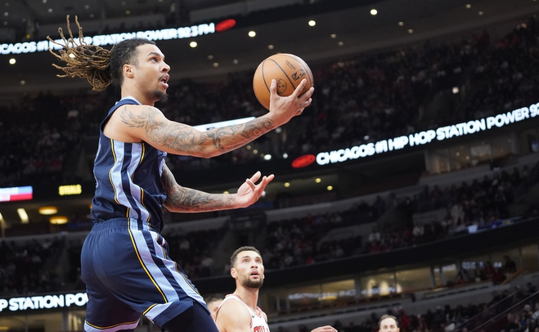 公牛力克山西队，拉文点燃赛场