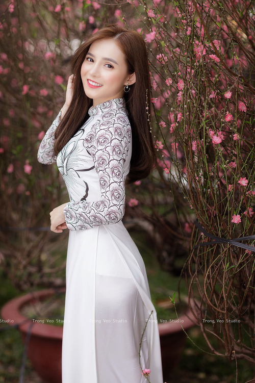 梦中决赛，本泽马的魔法与曼联的红色潮汐